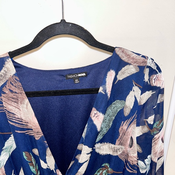 FASHIONNOVA Deep V-Neck Long-Sleeve Waist Tie Maxi with Side Slit - size 2X - Picture 3 of 8